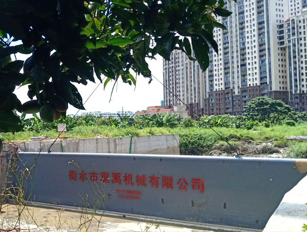 18mX2.8m旋轉鋼壩